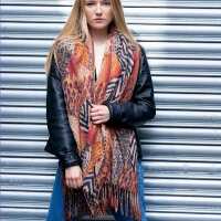 Read JULIA ROSE Reviews